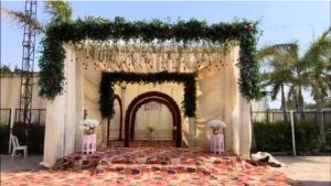 Gate decoration